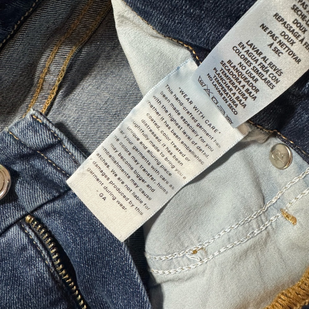 Good American Good Legs Crop Jeans - Picture 5 of 8